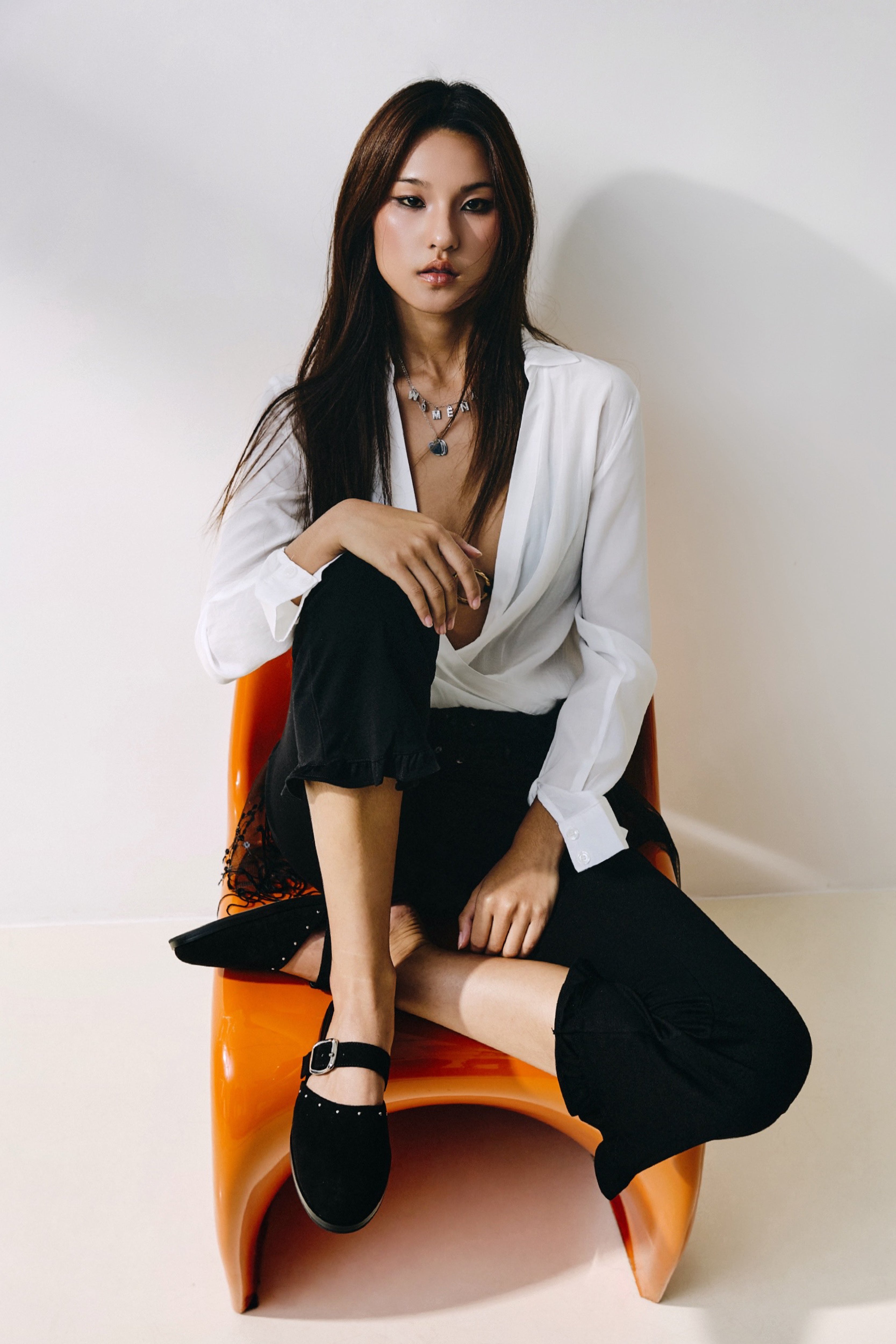 JANE ORIGINAL - 블랙 스웨이드 메탈 스터드