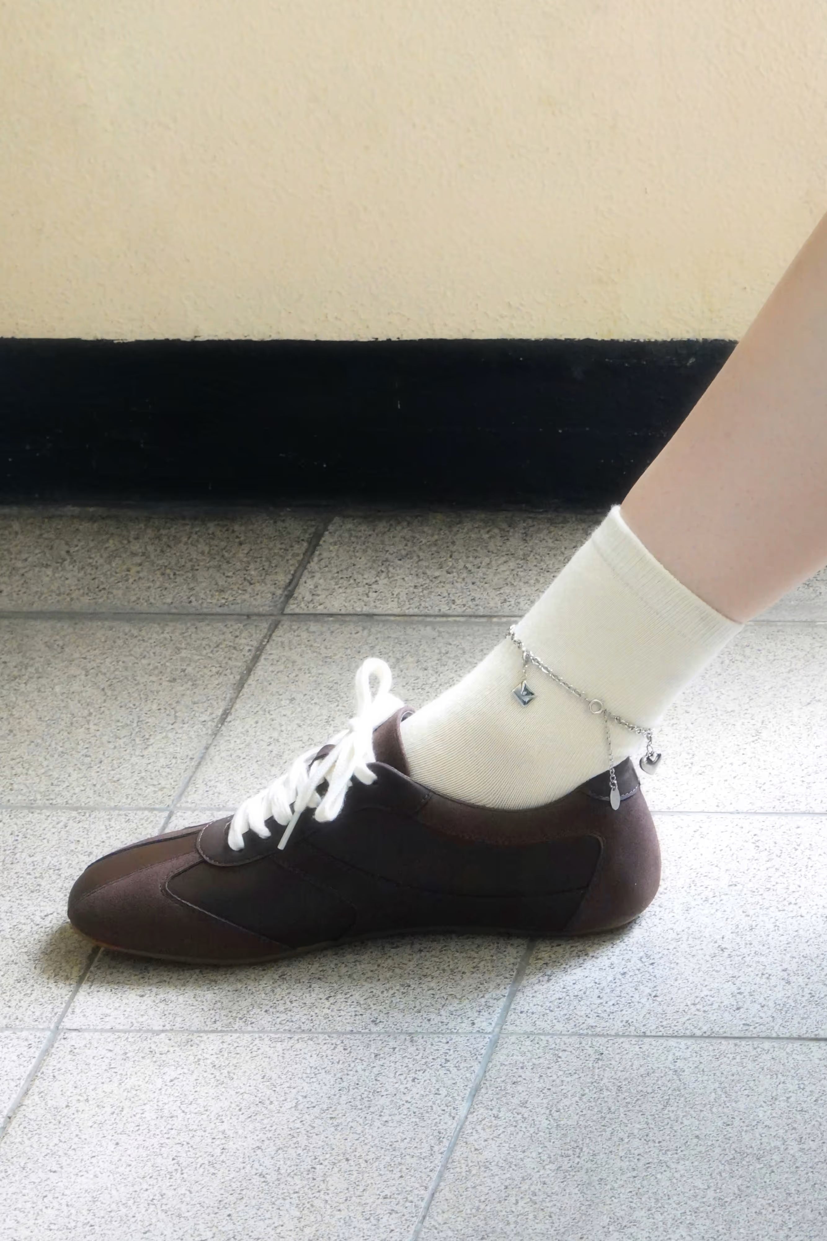 THE 25 FLAT SNEAKER - CACAO
