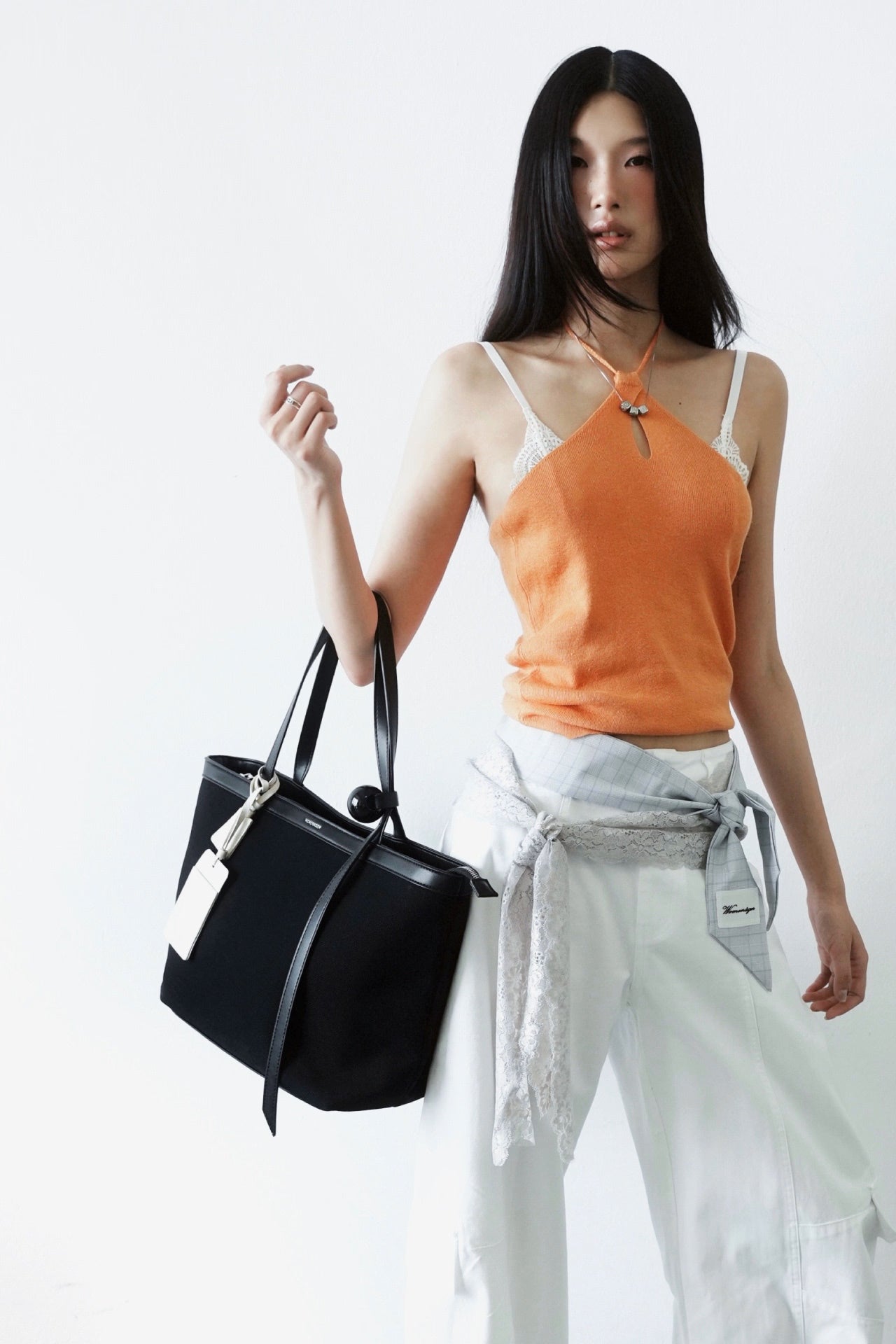 PIN UP TOTE - BLACK