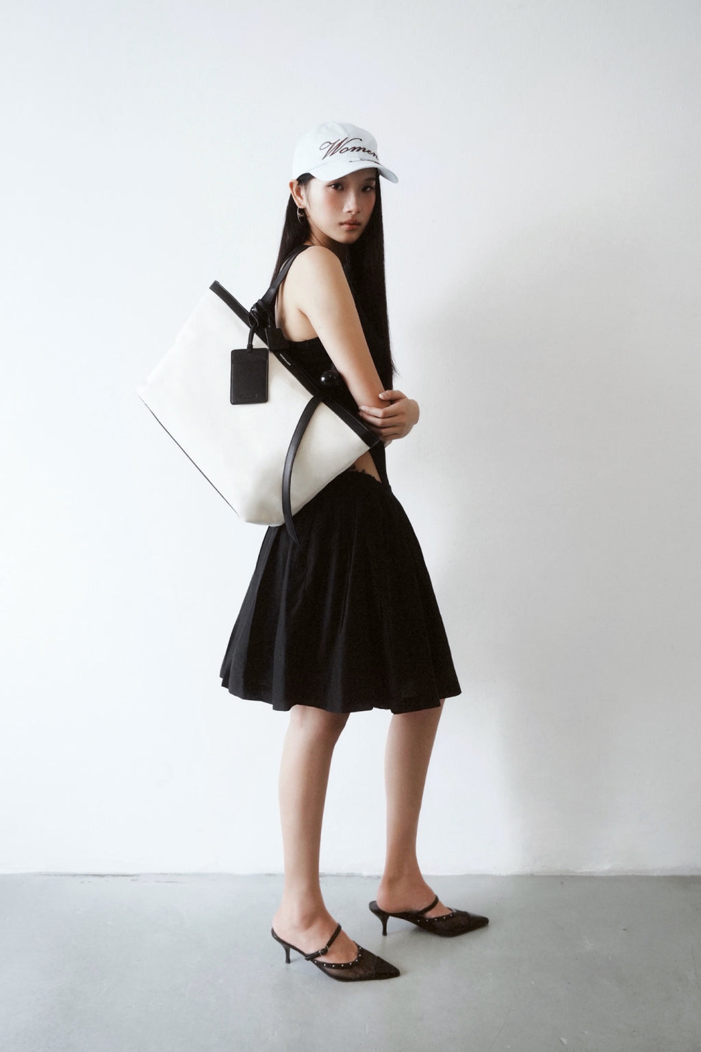 MOGENN - BLACK