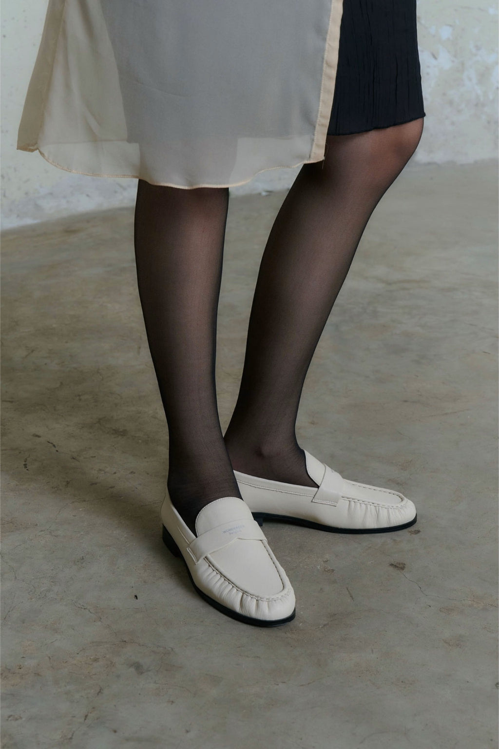 LOAFER - IVORY